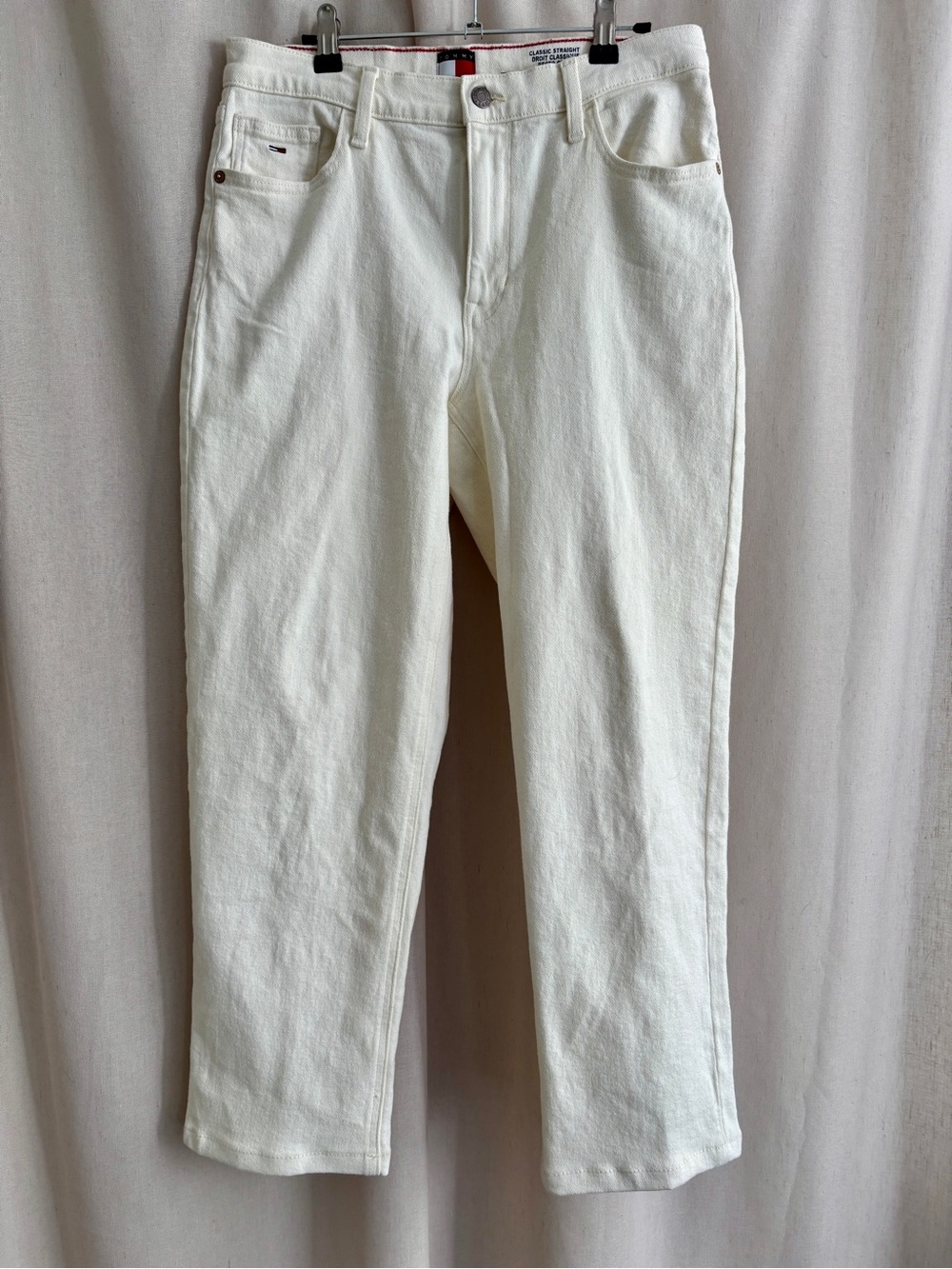 Tommy Jeans Classic Straight Mid-Rise Jeans — Size 6 / 28